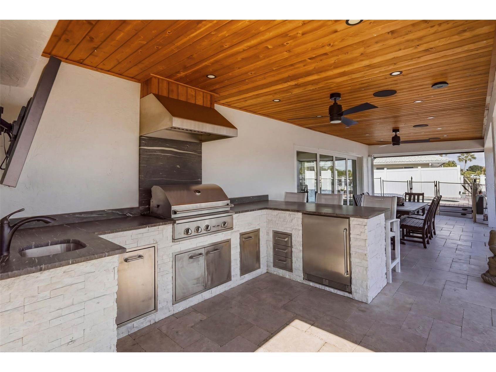 1024 44th Avenue NE Saint Petersburg FL 33703 TB8505296 image14