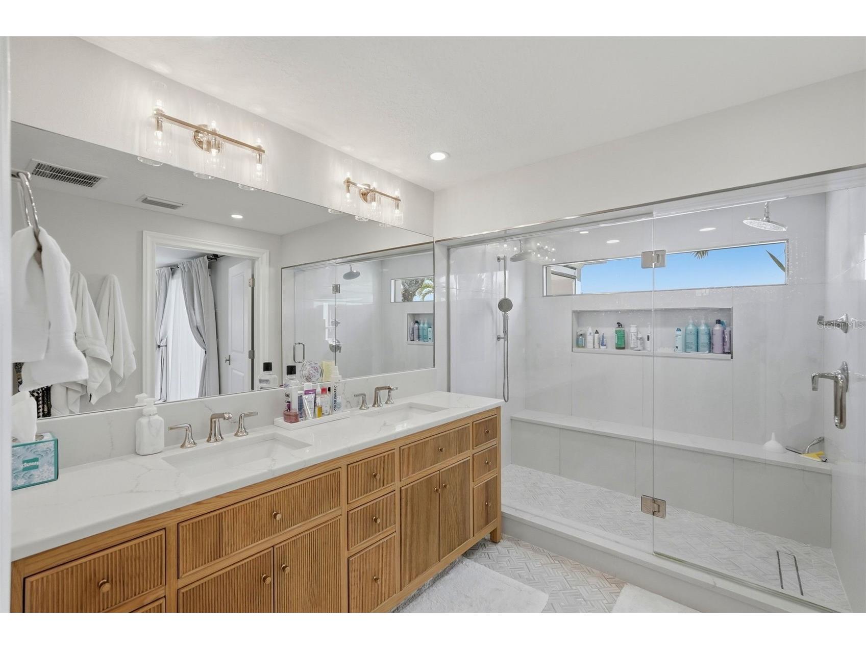 1024 44th Avenue NE Saint Petersburg FL 33703 TB8505296 image8