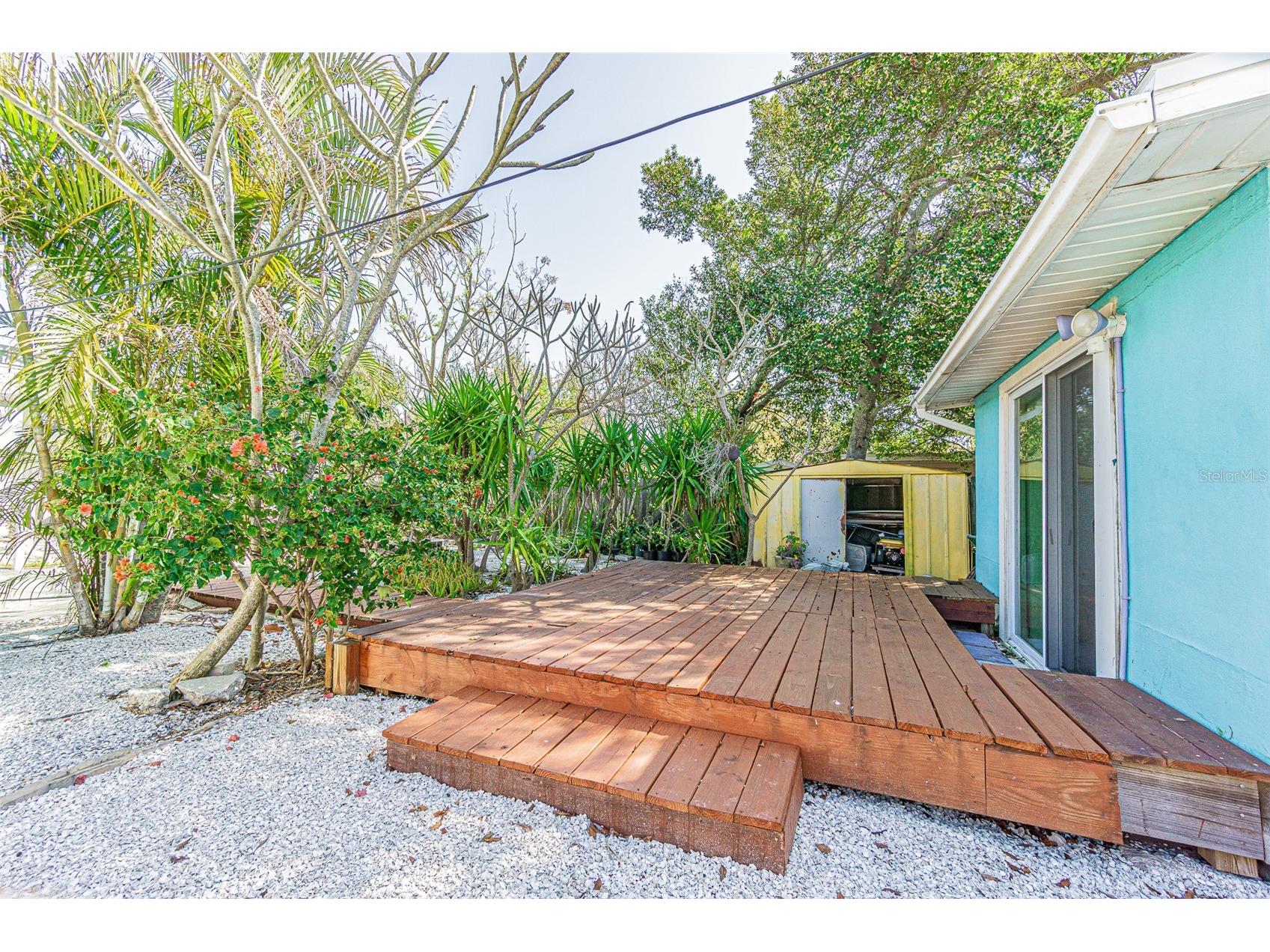 1024 Apache Trail Clearwater FL 33755 TB8486499 image17
