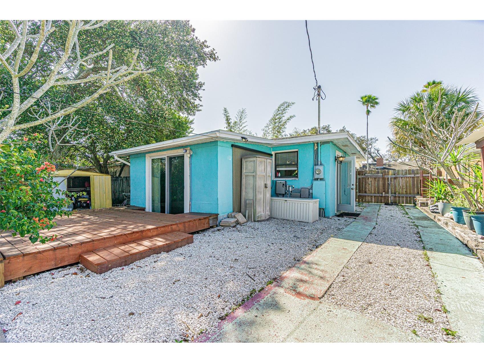 1024 Apache Trail Clearwater FL 33755 TB8486499 image18