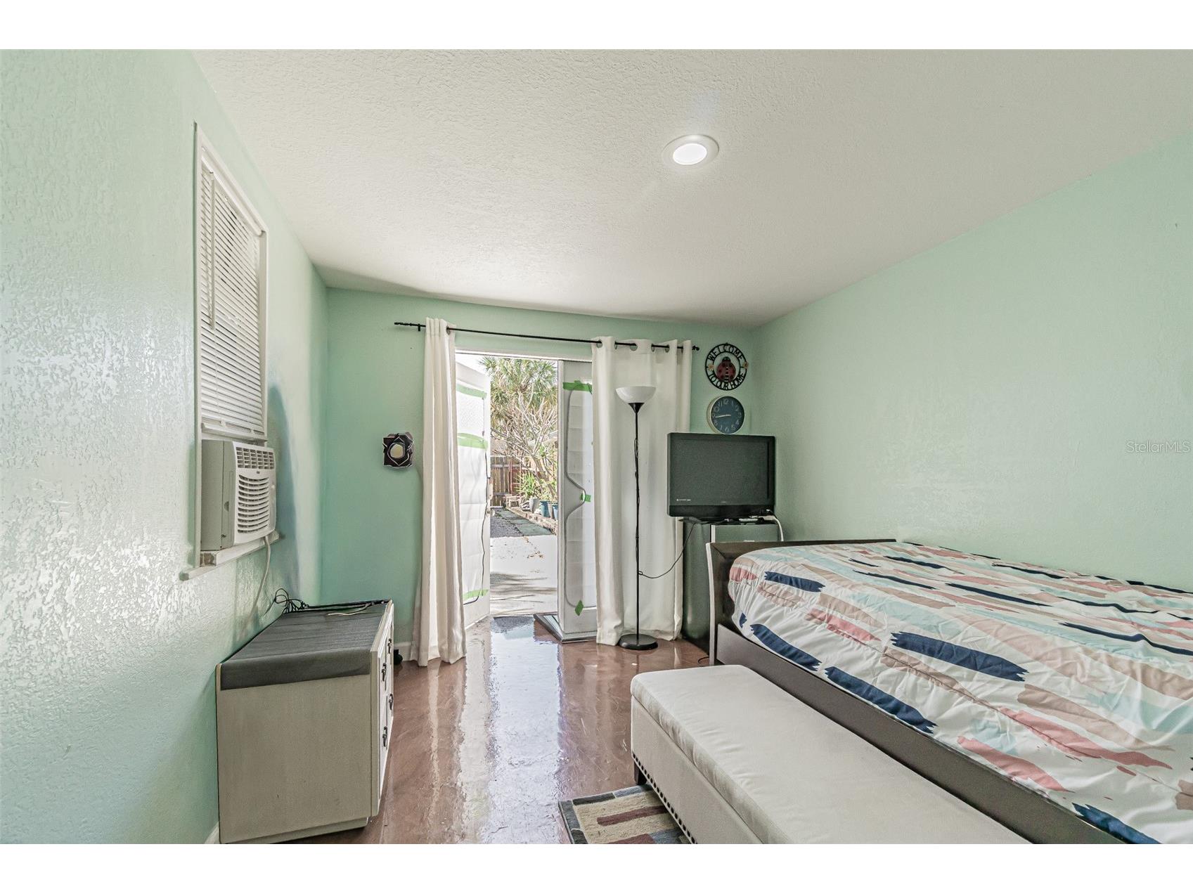1024 Apache Trail Clearwater FL 33755 TB8486499 image20