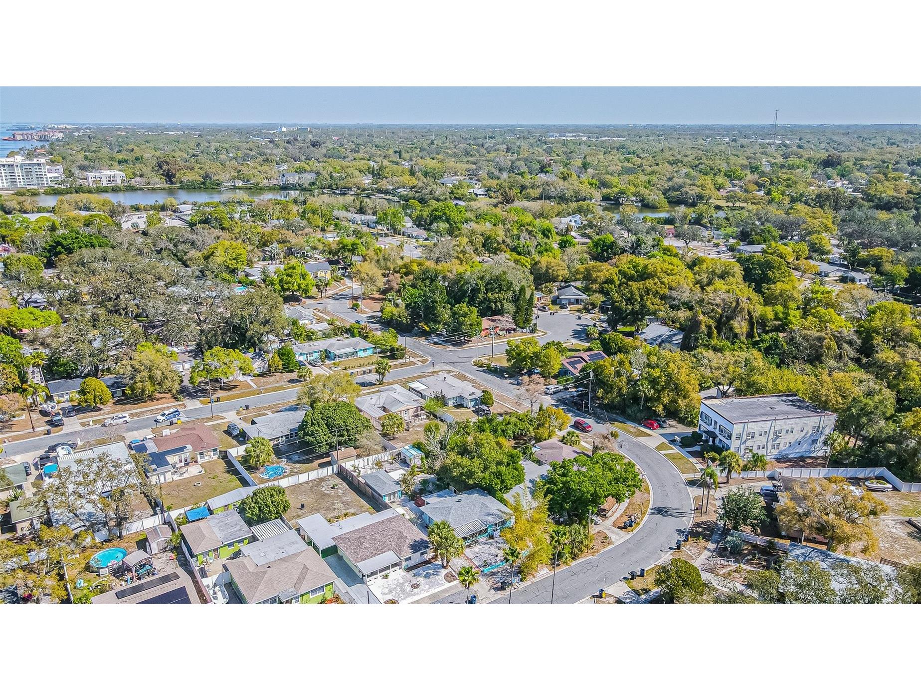 1024 Apache Trail Clearwater FL 33755 TB8486499 image31