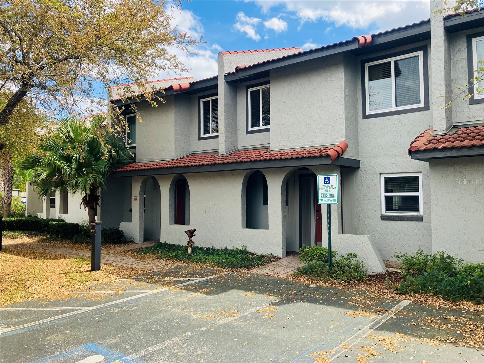1024 Baseball And Boardwalk Court Kissimmee FL 34746 O6394408 image1
