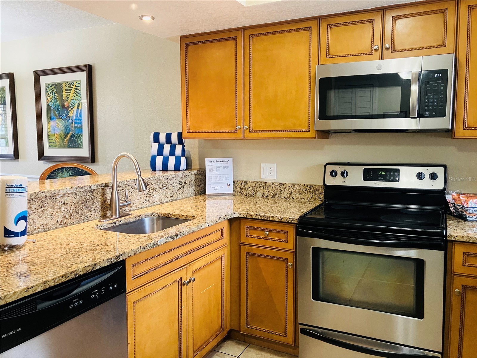 1024 Baseball And Boardwalk Court Kissimmee FL 34746 O6394408 image3