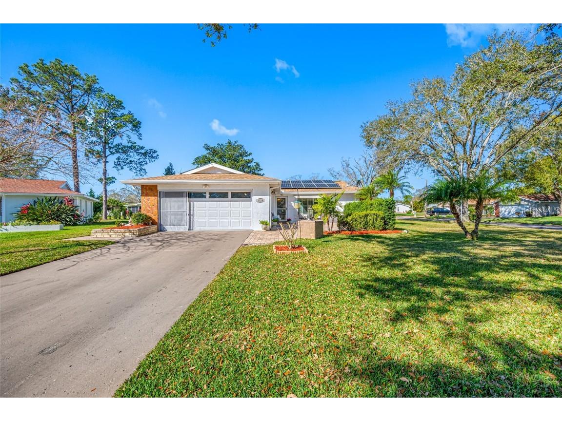1024 Brae Court Palm Harbor FL 34684 TB8349255 image1