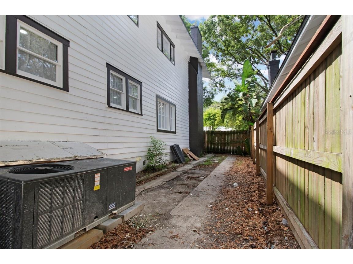 1024 E Crenshaw Street #A Tampa FL 33604 TB8427937 image3