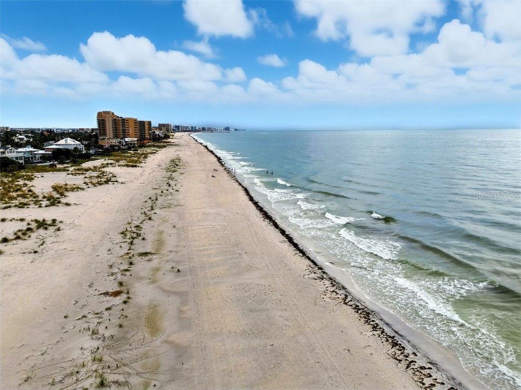 1024 Eldorado Avenue Clearwater Beach FL 33767 - GULF TB8421060 image21