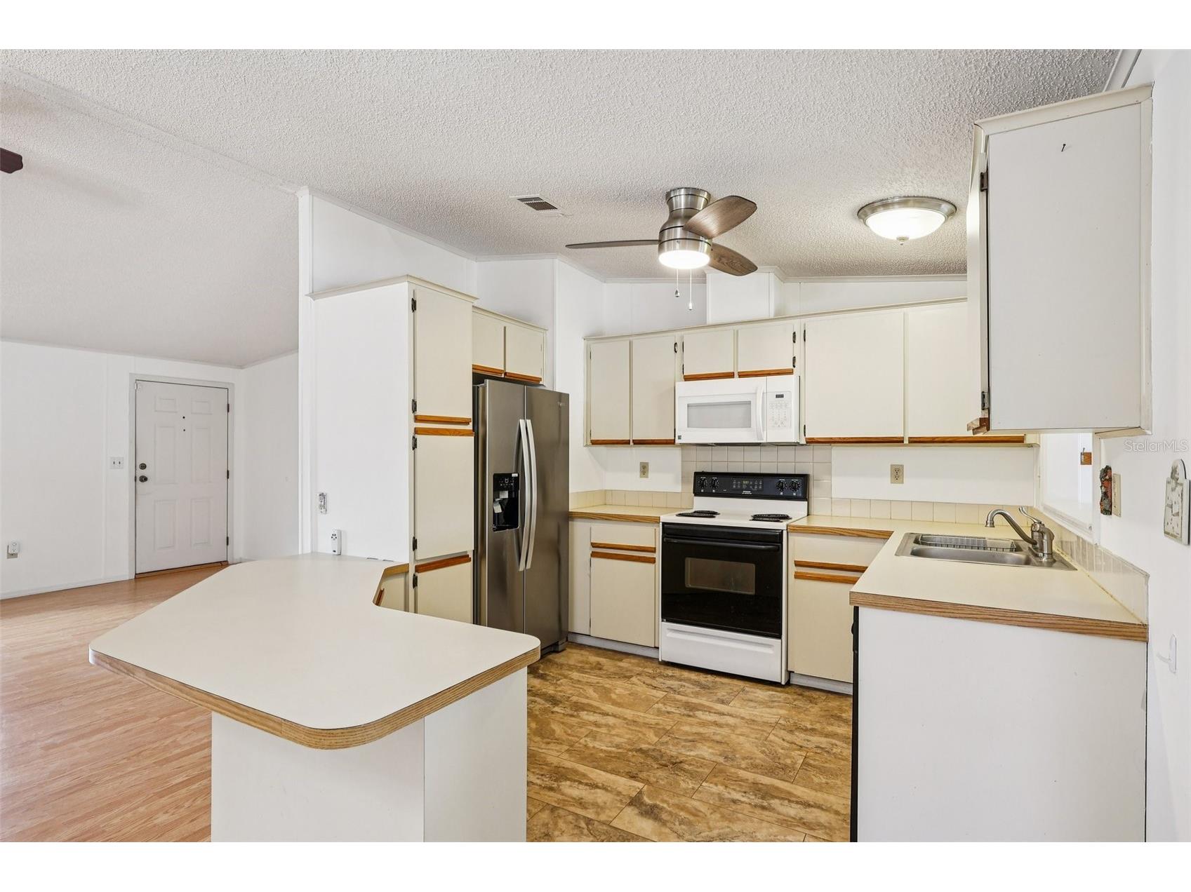 1024 Hilltop Road Tavares FL 32778 G5108024 image11