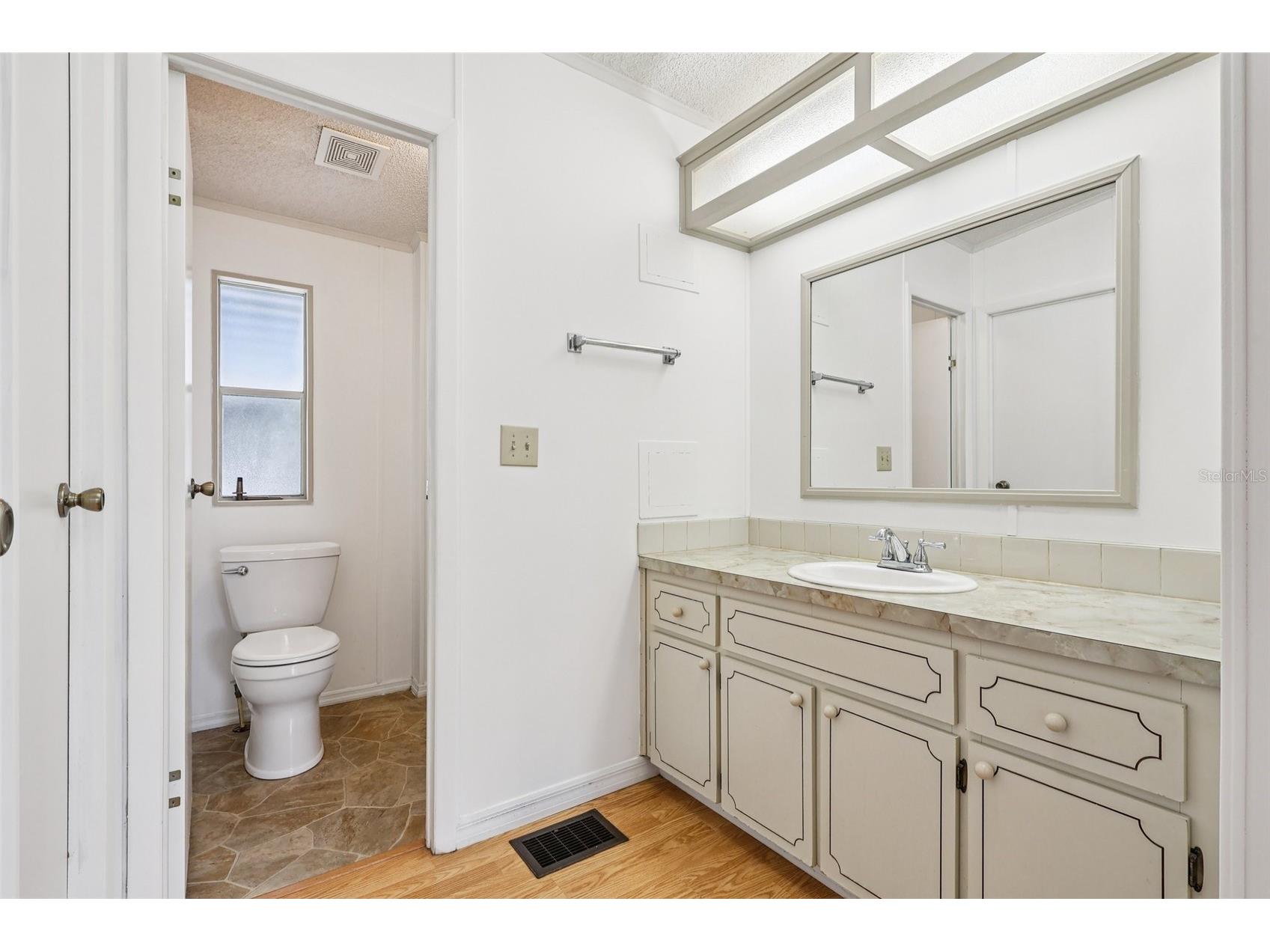 1024 Hilltop Road Tavares FL 32778 G5108024 image24