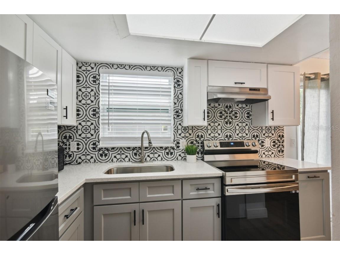 1024 Manor Drive #UNIT B Orlando FL 32807 O6321765 image10