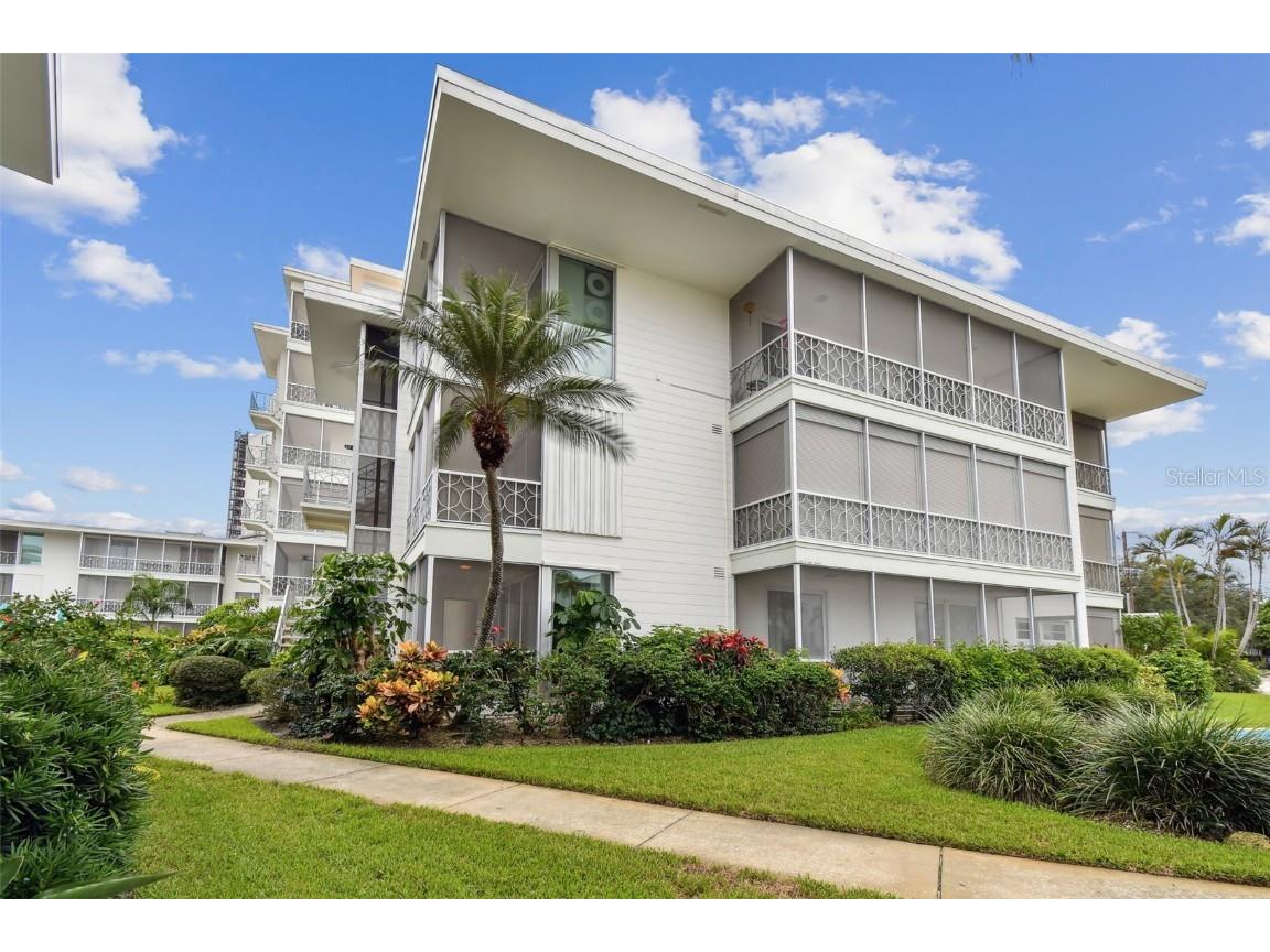 1024 N Shore Drive NE #6 Saint Petersburg FL 33701 TB8301814 image1