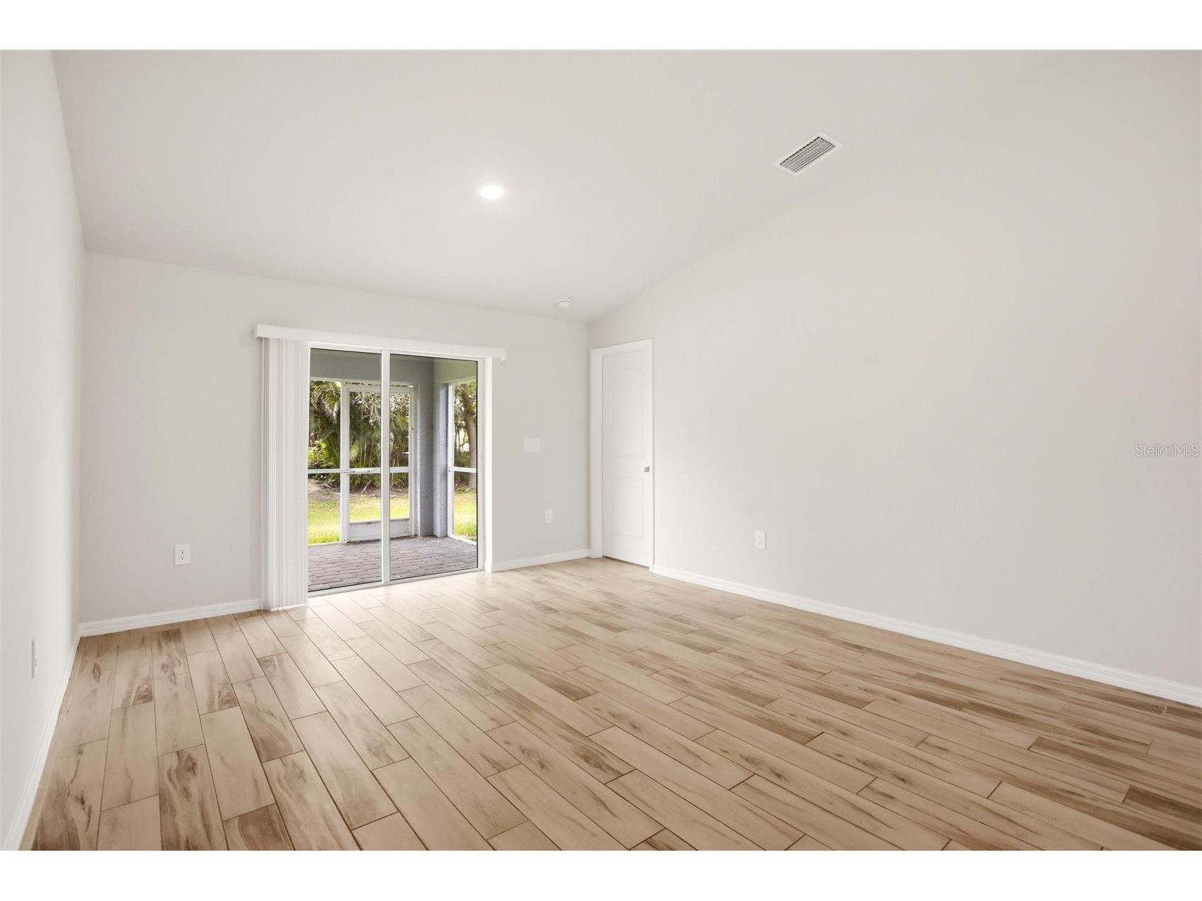 1024 NE 33rd Lane Cape Coral FL 33909 C7526877 image12