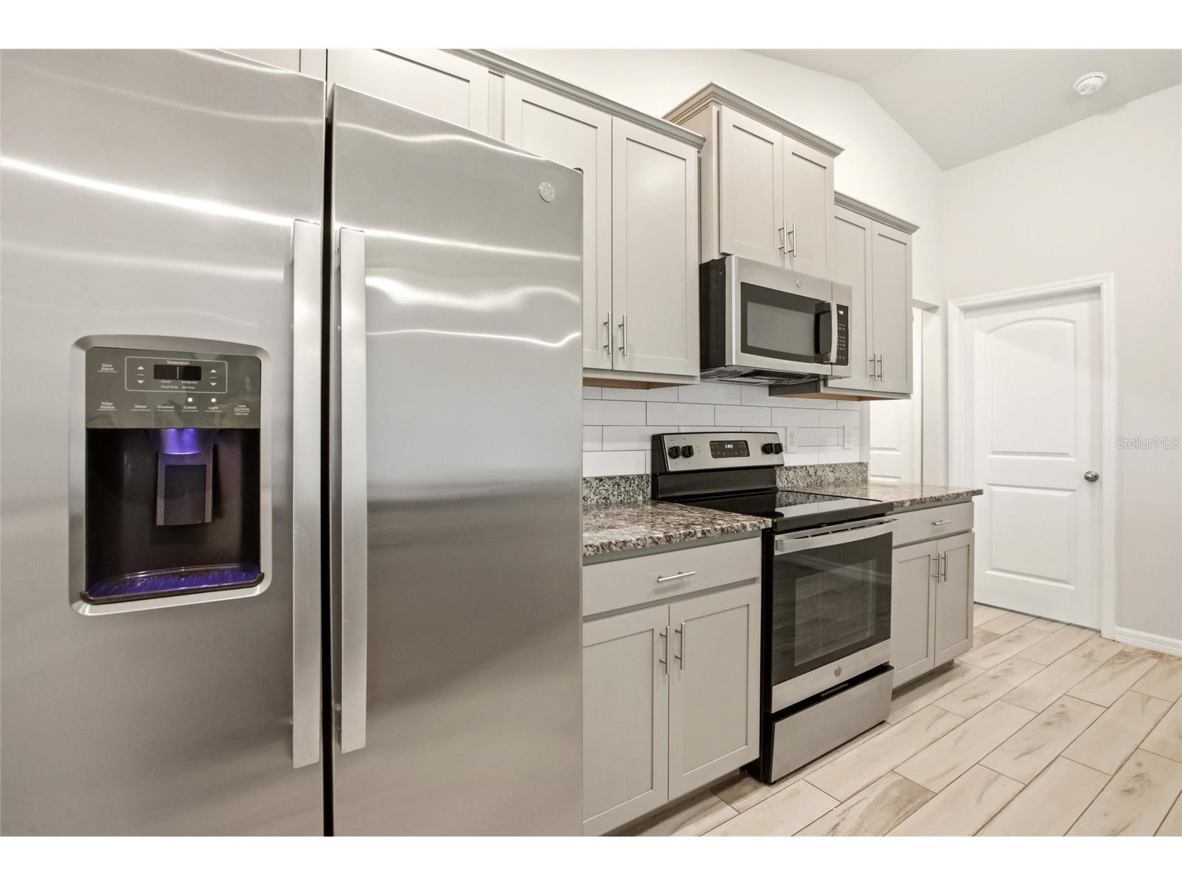 1024 NE 33rd Lane Cape Coral FL 33909 C7526877 image20
