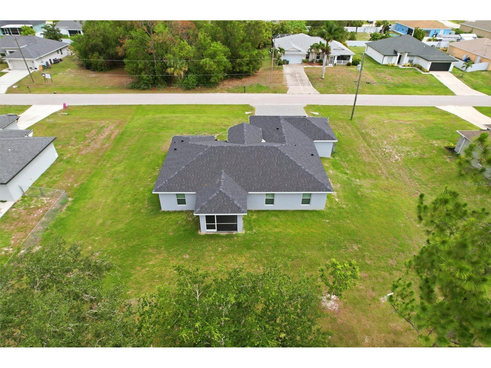 1024 NE 33rd Lane Cape Coral FL 33909 C7526877 image6