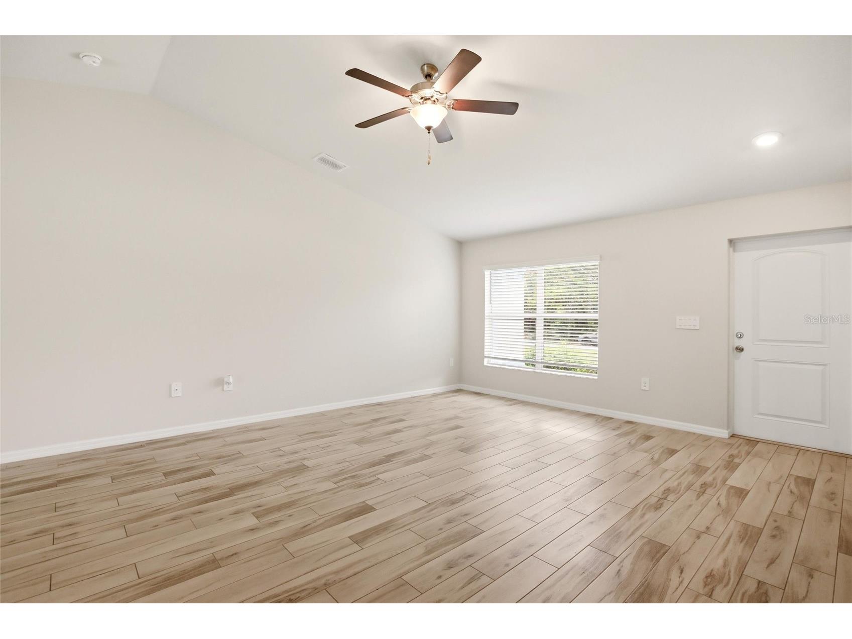1024 NE 33rd Lane Cape Coral FL 33909 C7526877 image8