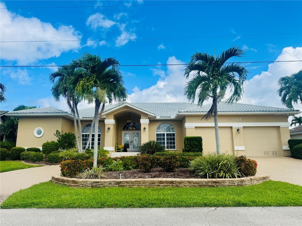 1024 San Mateo Drive Punta Gorda FL 33950 A4667481 image1