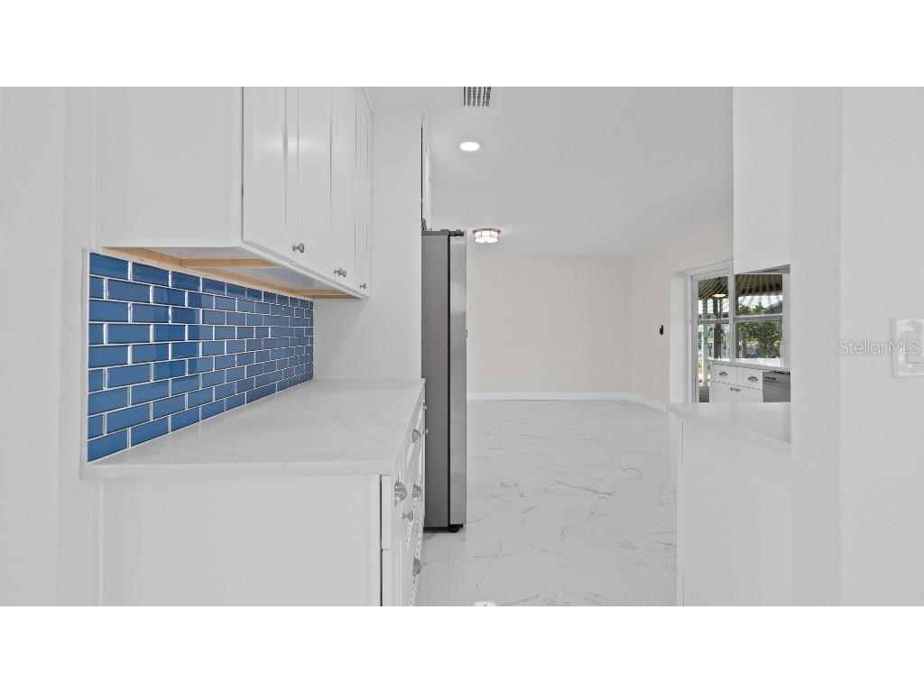 1024 Spindle Palm Way Apollo Beach FL 33572 W7882090 image11