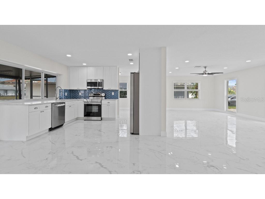 1024 Spindle Palm Way Apollo Beach FL 33572 W7882090 image21