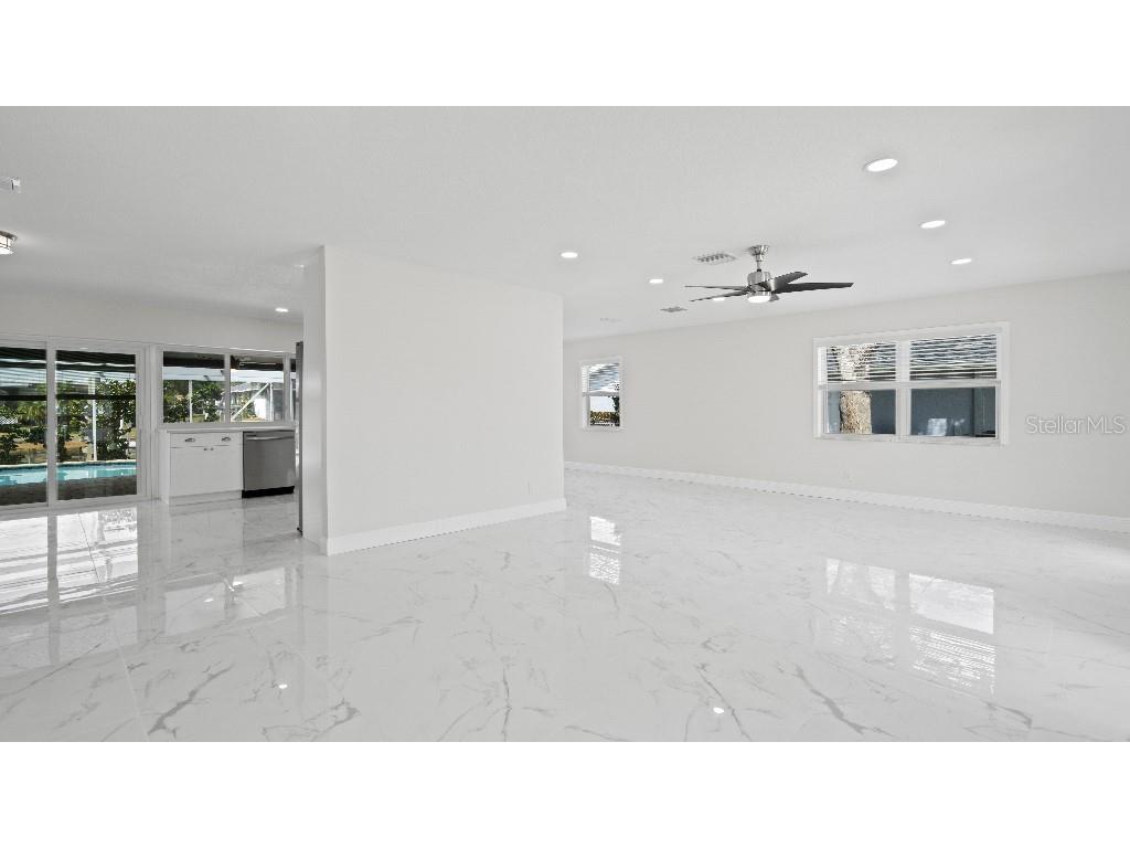1024 Spindle Palm Way Apollo Beach FL 33572 W7882090 image30