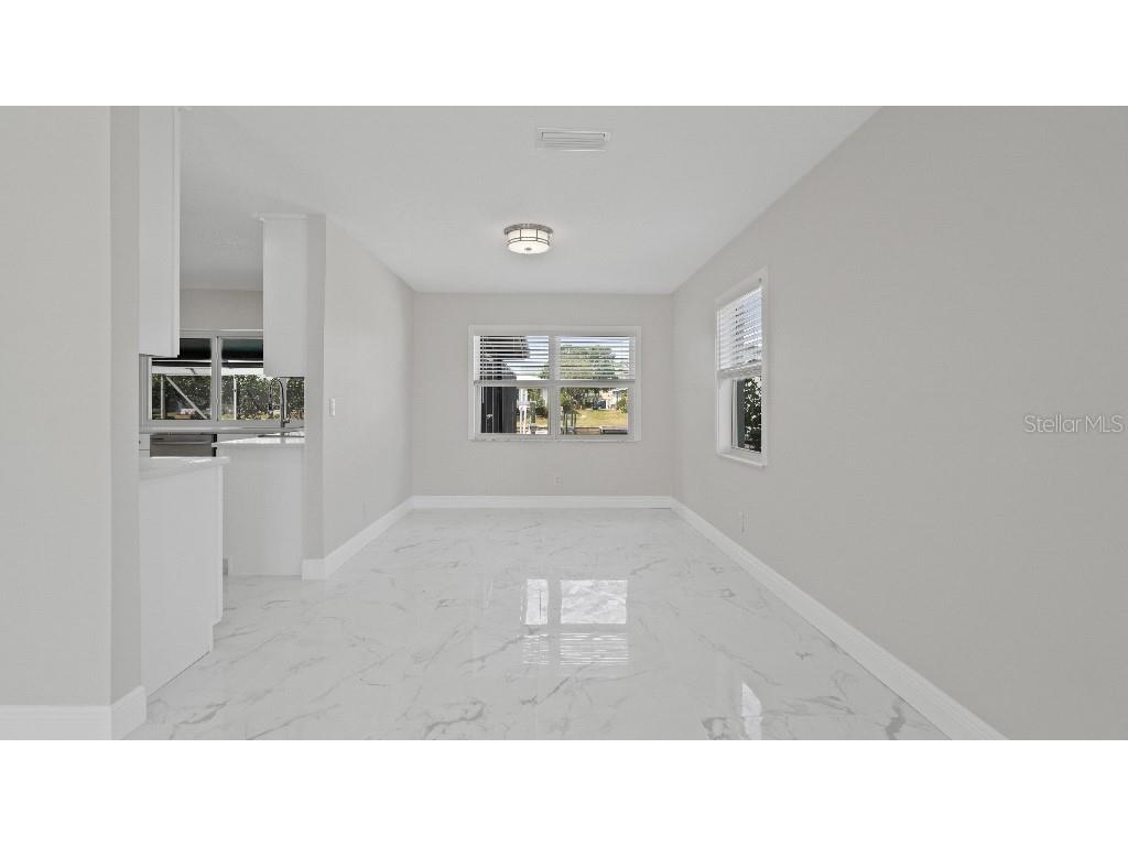 1024 Spindle Palm Way Apollo Beach FL 33572 W7882090 image9