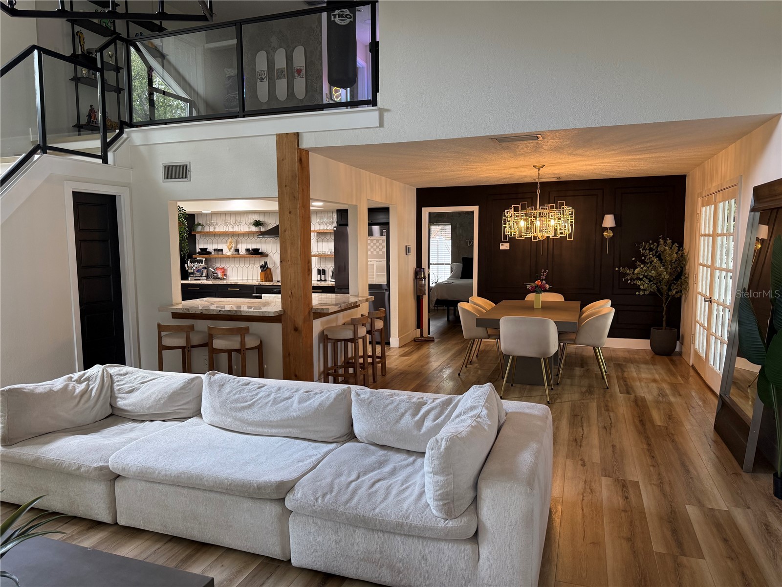 1024 Sylvia Lane Tampa FL 33613 TB8494489 image4