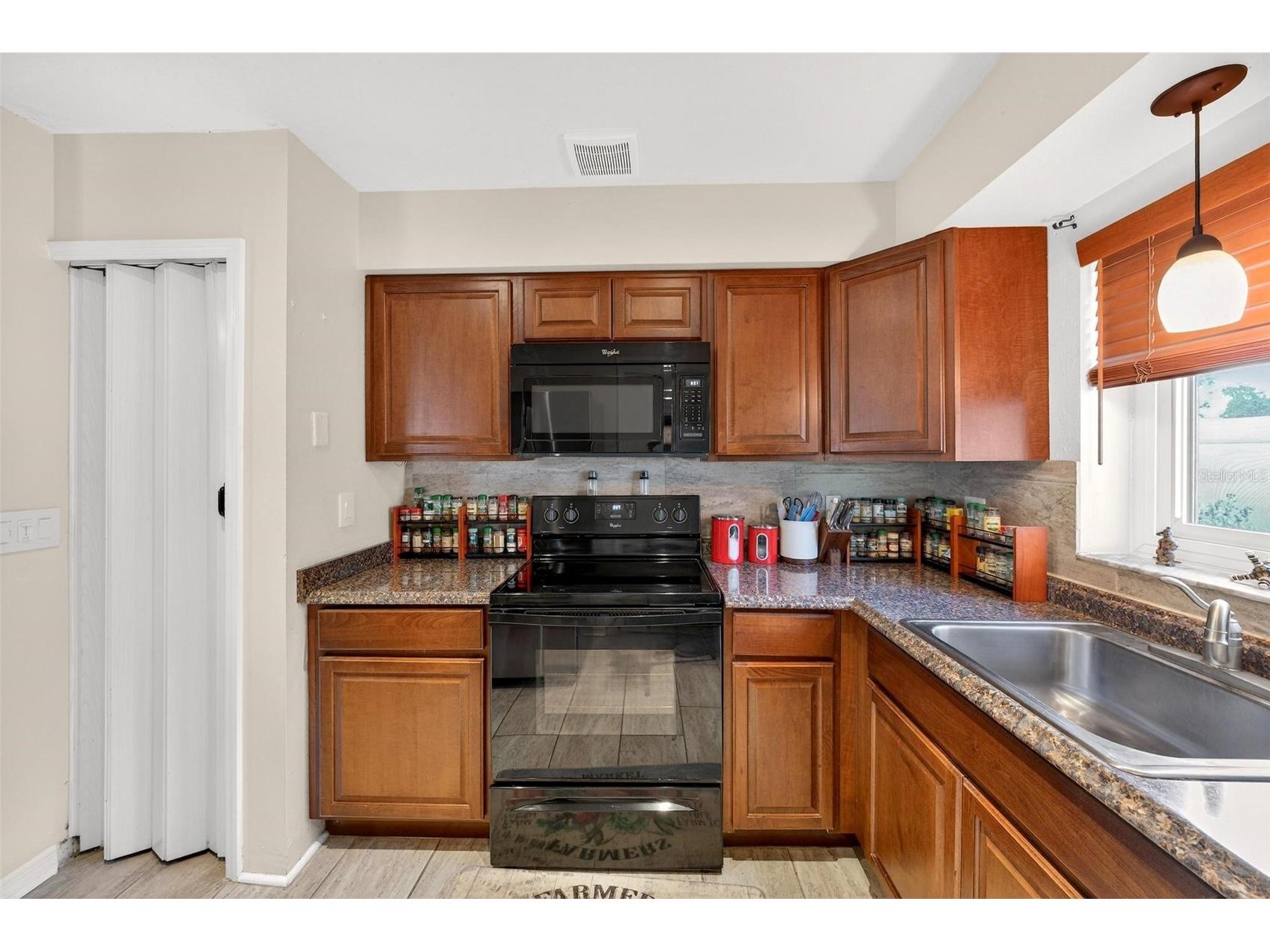 1024 Timor Avenue Orlando FL 32804 O6380266 image16