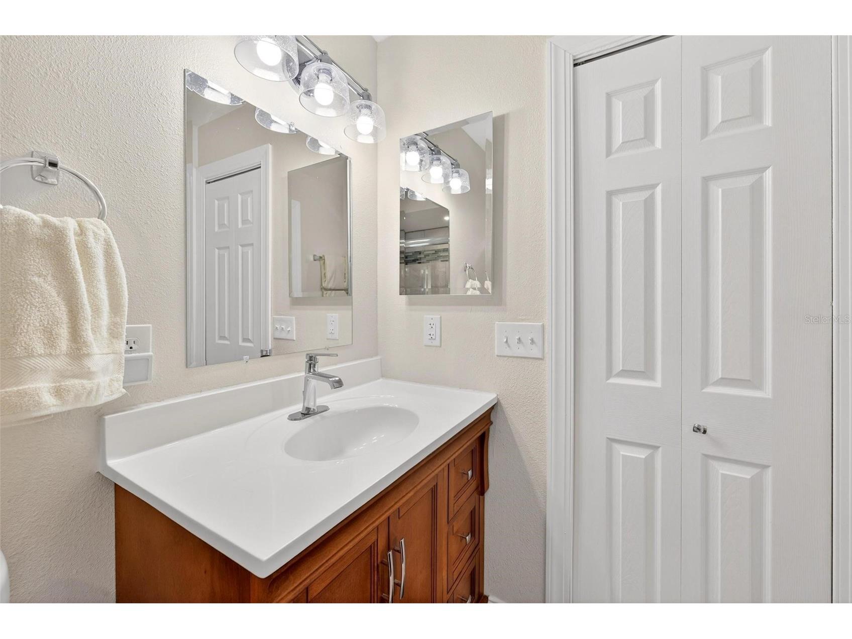 1024 Timor Avenue Orlando FL 32804 O6380266 image27