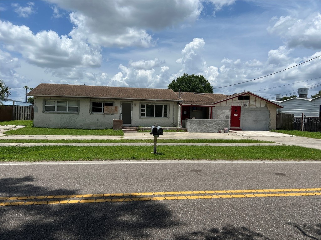 1024 Tucker Avenue Orlando FL 32807 V4942969 image1