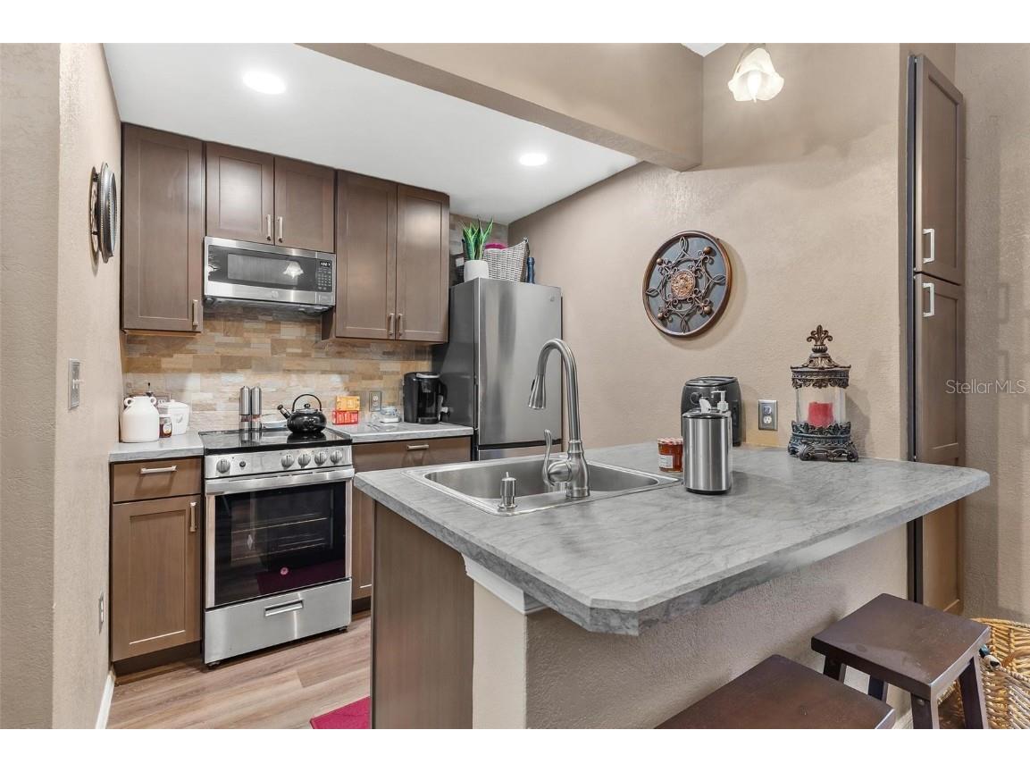 1024 W Main Street Leesburg FL 34748 G5102105 image25