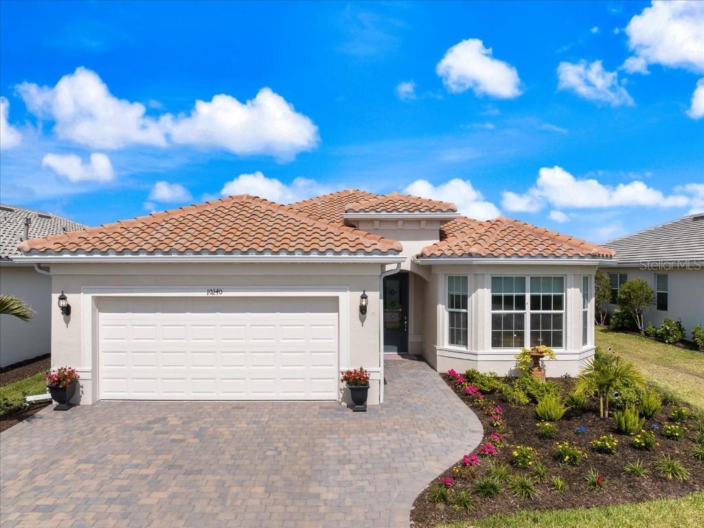 10240 Beach Dune Drive Englewood FL 34223 A4643597 image1