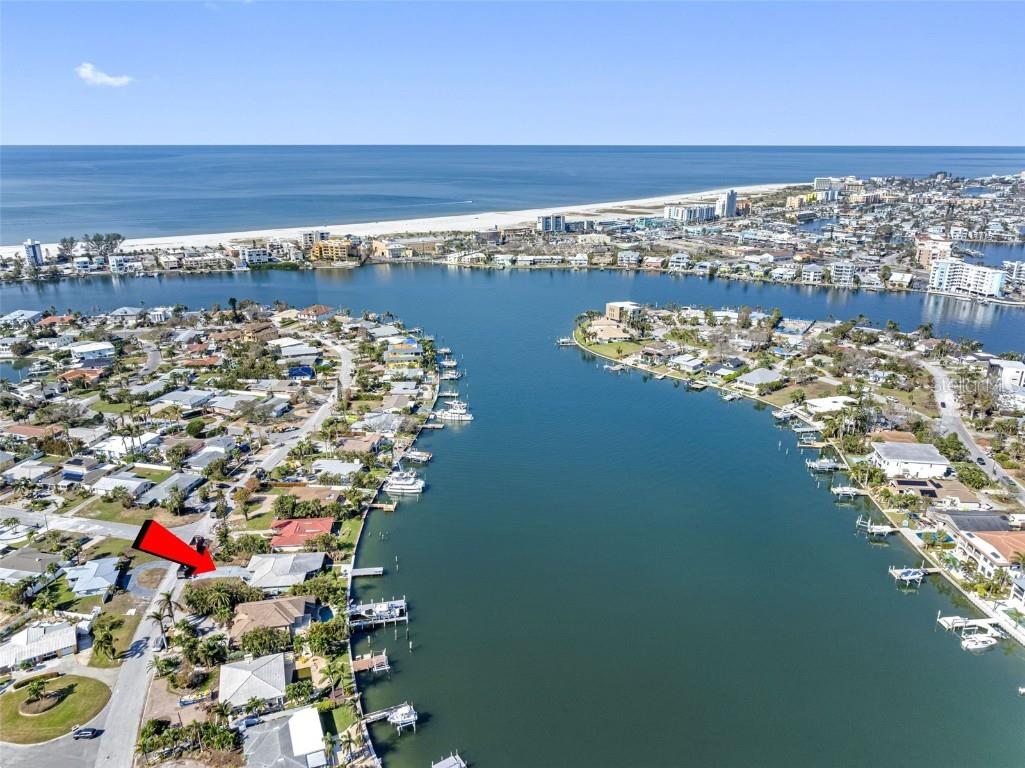 10240 Tarpon Drive Treasure Island FL 33706 TB8314252 image1