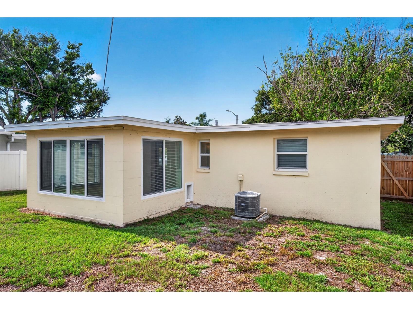 10246 117th Drive Largo FL 33773 TB8506976 image35