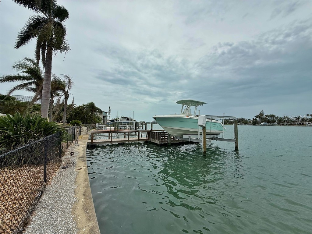 10246 Tarpon Drive Treasure Island FL 33706 TB8402309 image13