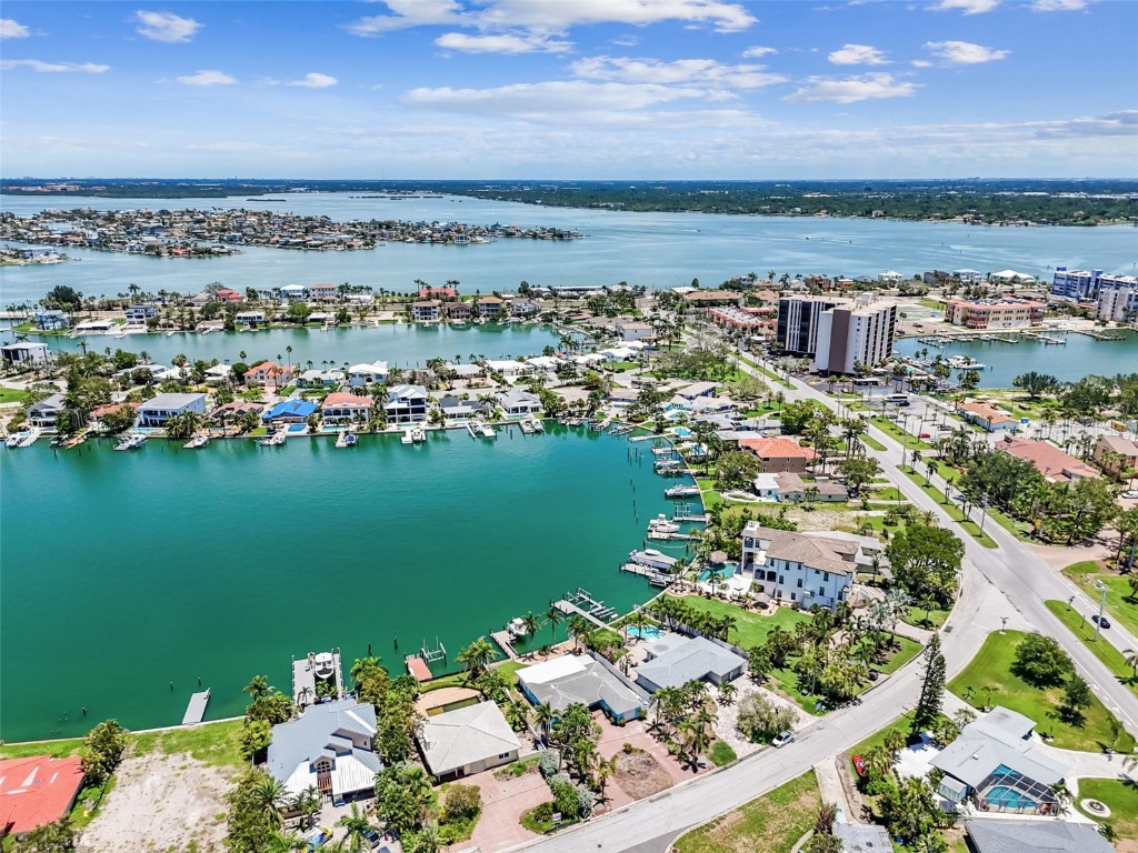 10246 Tarpon Drive Treasure Island FL 33706 TB8402309 image18