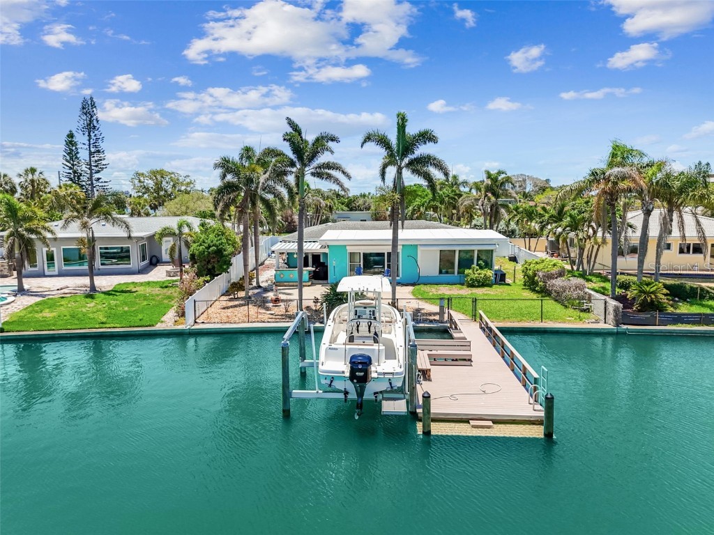 10246 Tarpon Drive Treasure Island FL 33706 TB8402309 image20