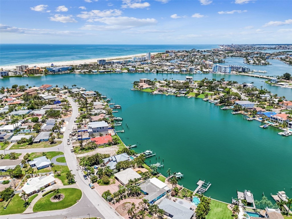 10246 Tarpon Drive Treasure Island FL 33706 TB8402309 image4