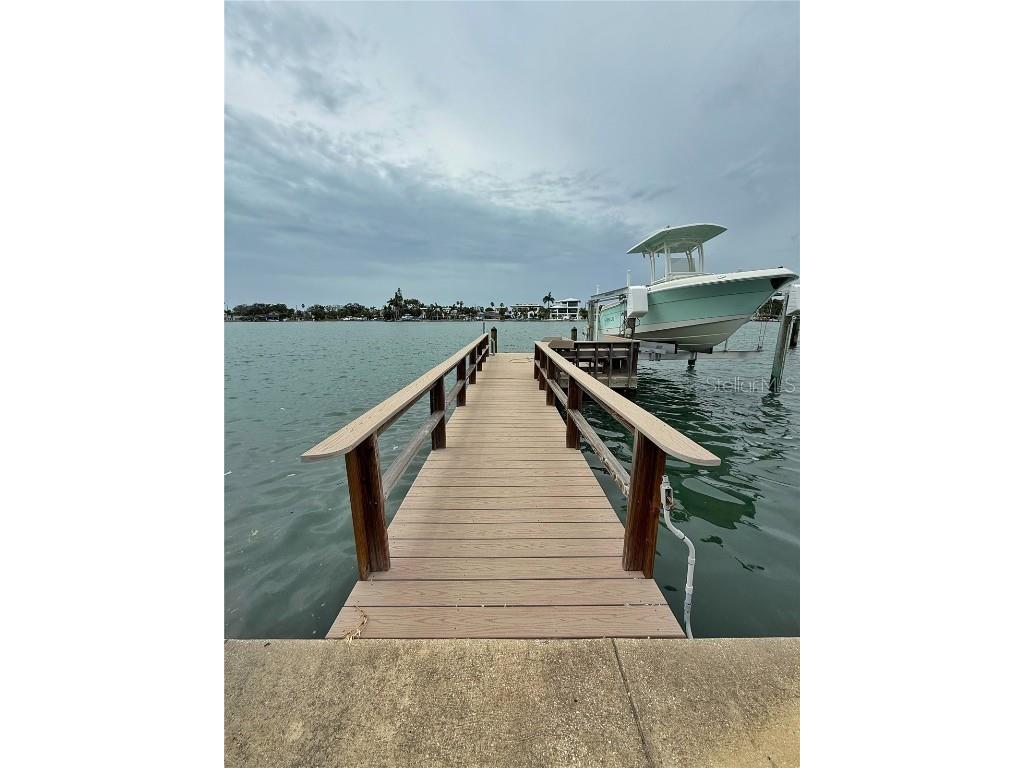 10246 Tarpon Drive Treasure Island FL 33706 TB8402309 image6