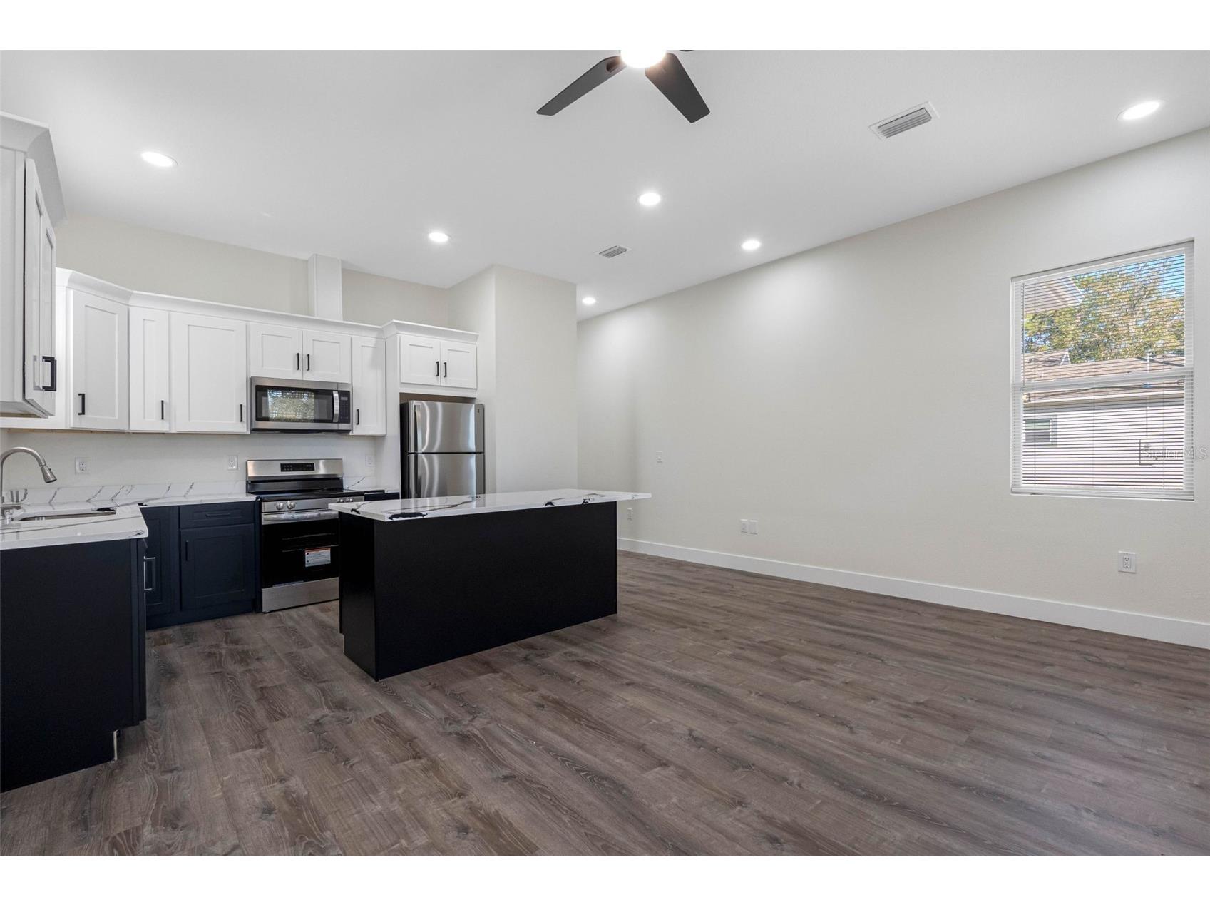 10247 Lake Drive New Port Richey FL 34654 TB8458693 image6