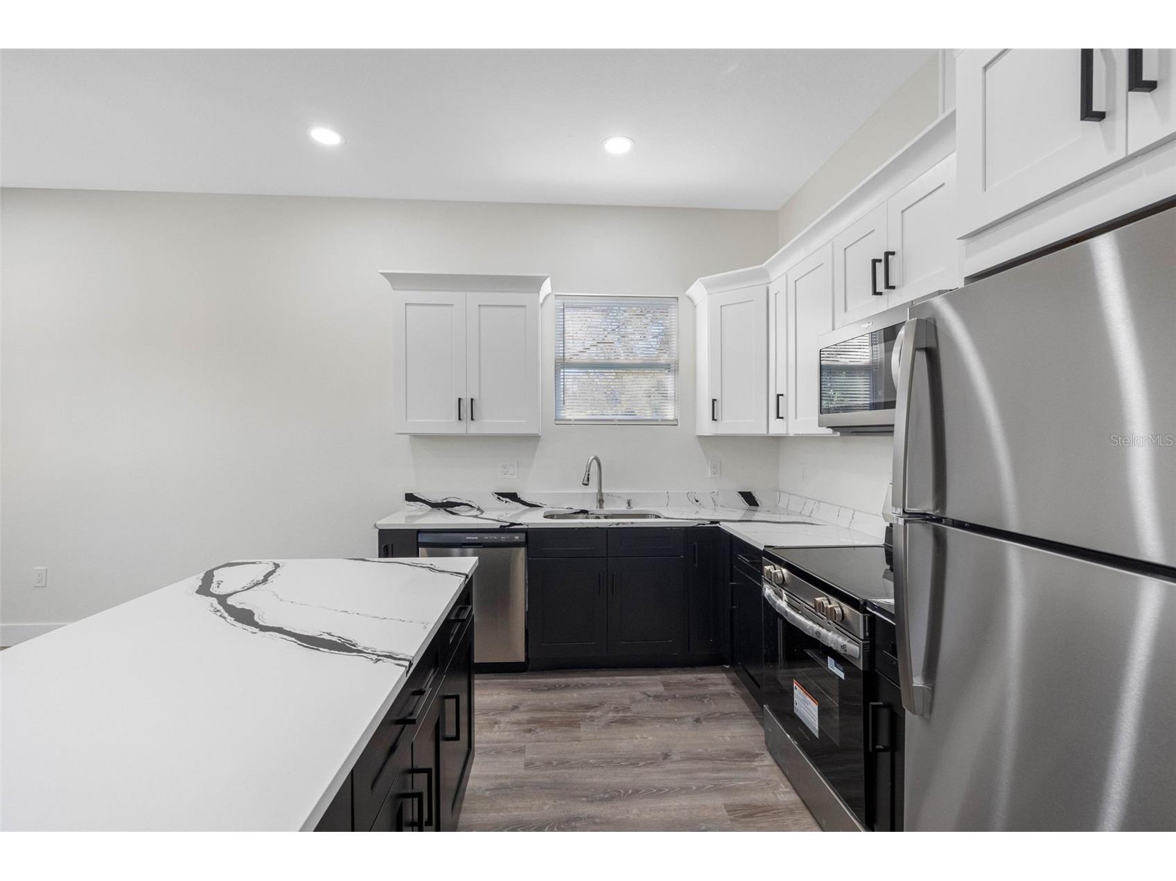 10247 Lake Drive New Port Richey FL 34654 TB8458693 image9