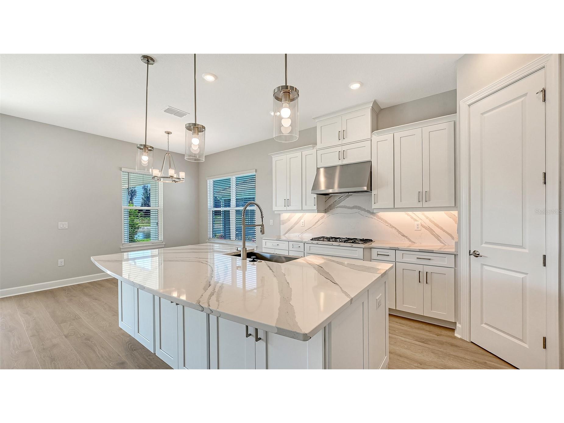 10248 Silent Night Lane Sarasota FL 34241 A4698443 image8