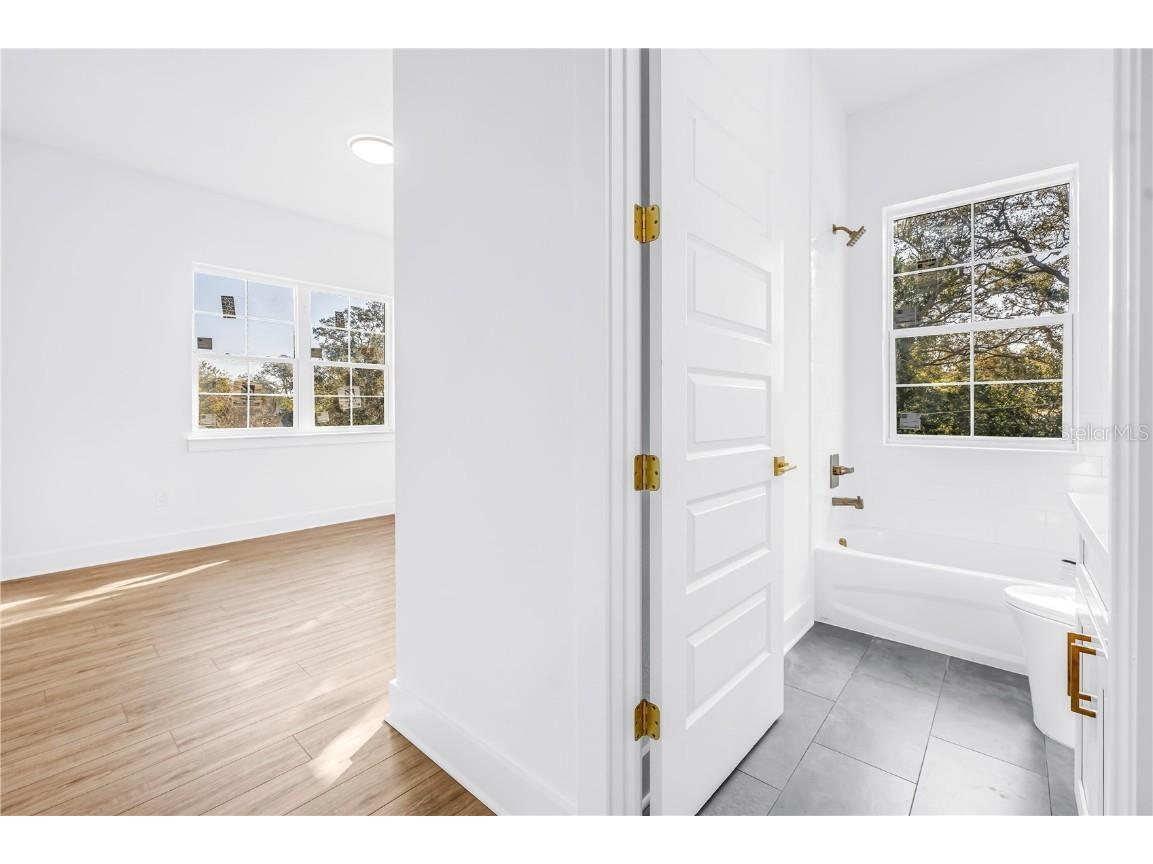 1025 42nd Avenue N Saint Petersburg FL 33703 TB8390944 image33