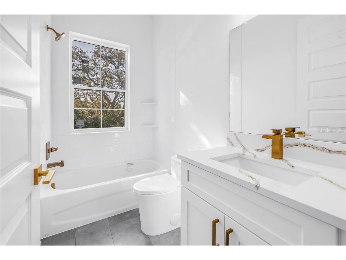 1025 42nd Avenue N Saint Petersburg FL 33703 TB8390944 image35