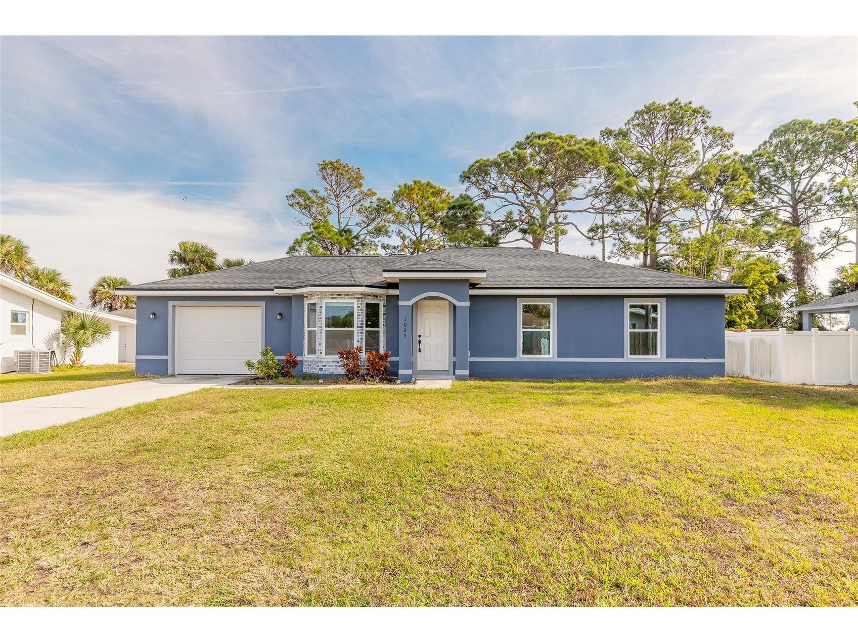 1025 Beulah Drive Edgewater FL 32132 V4946658 image1