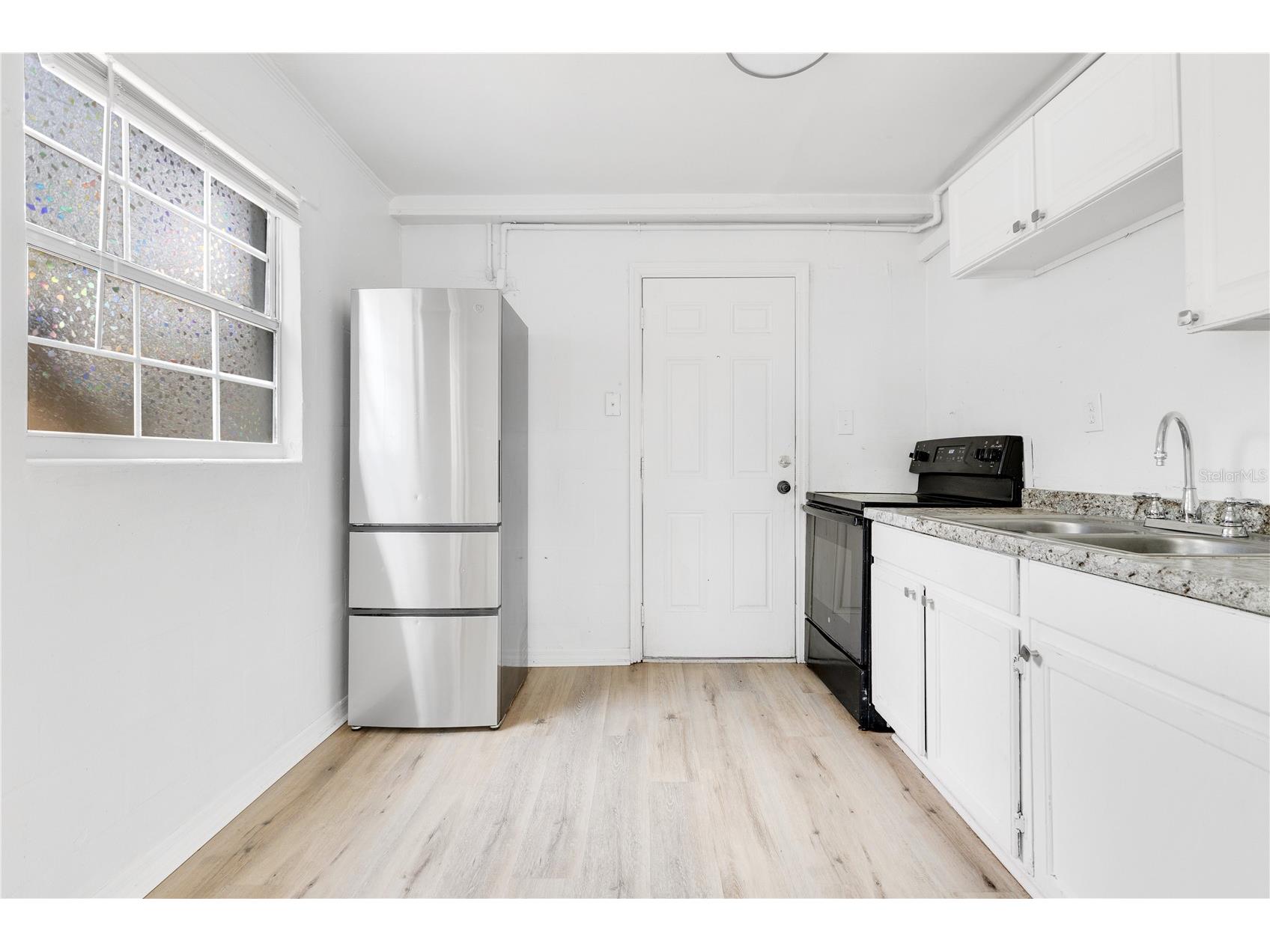 1025 Colyer Street #A/B Orlando FL 32805 O6401157 image4