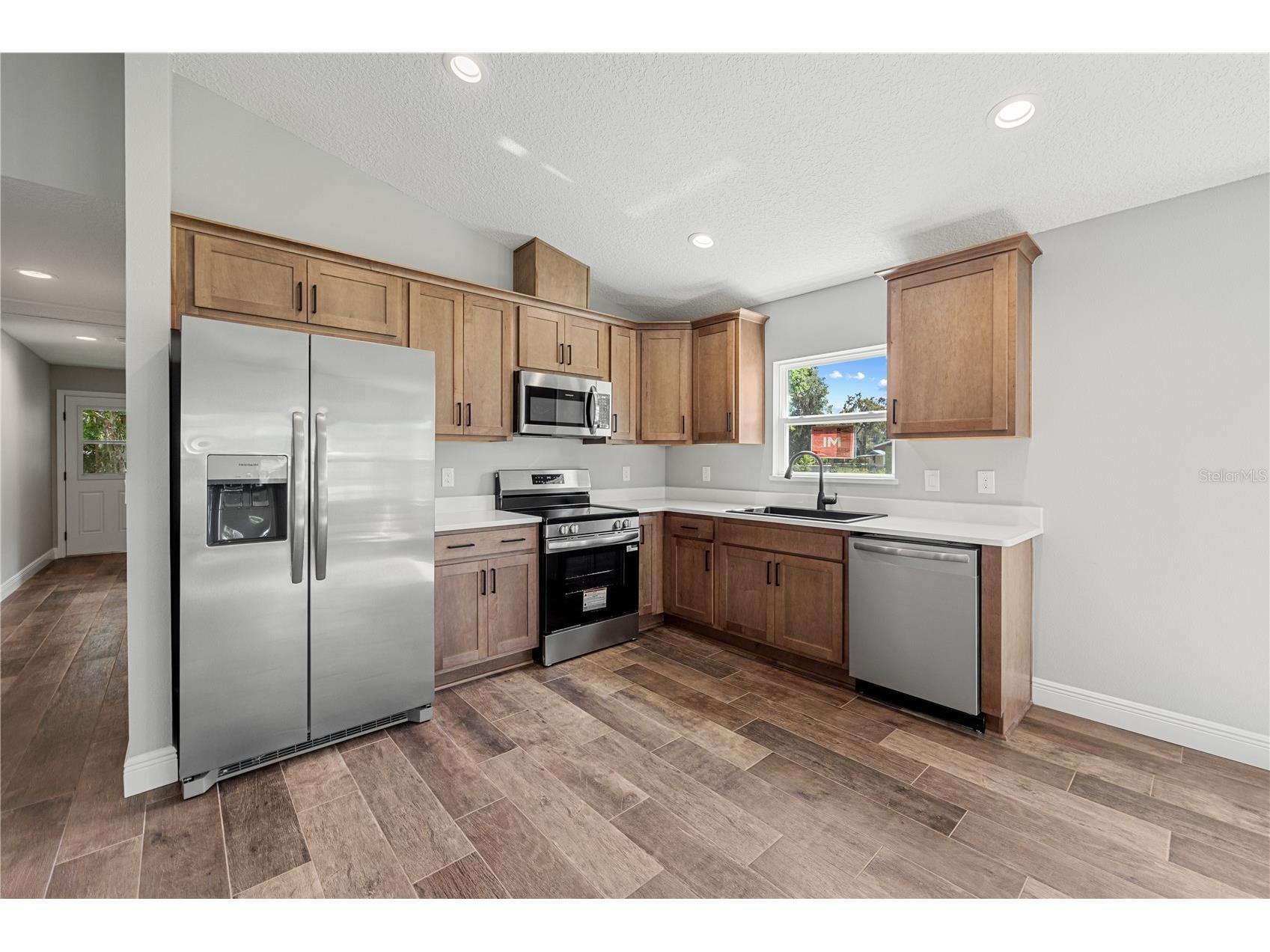 1025 Cr 452a Lake Panasoffkee FL 33538 G5110614 image10