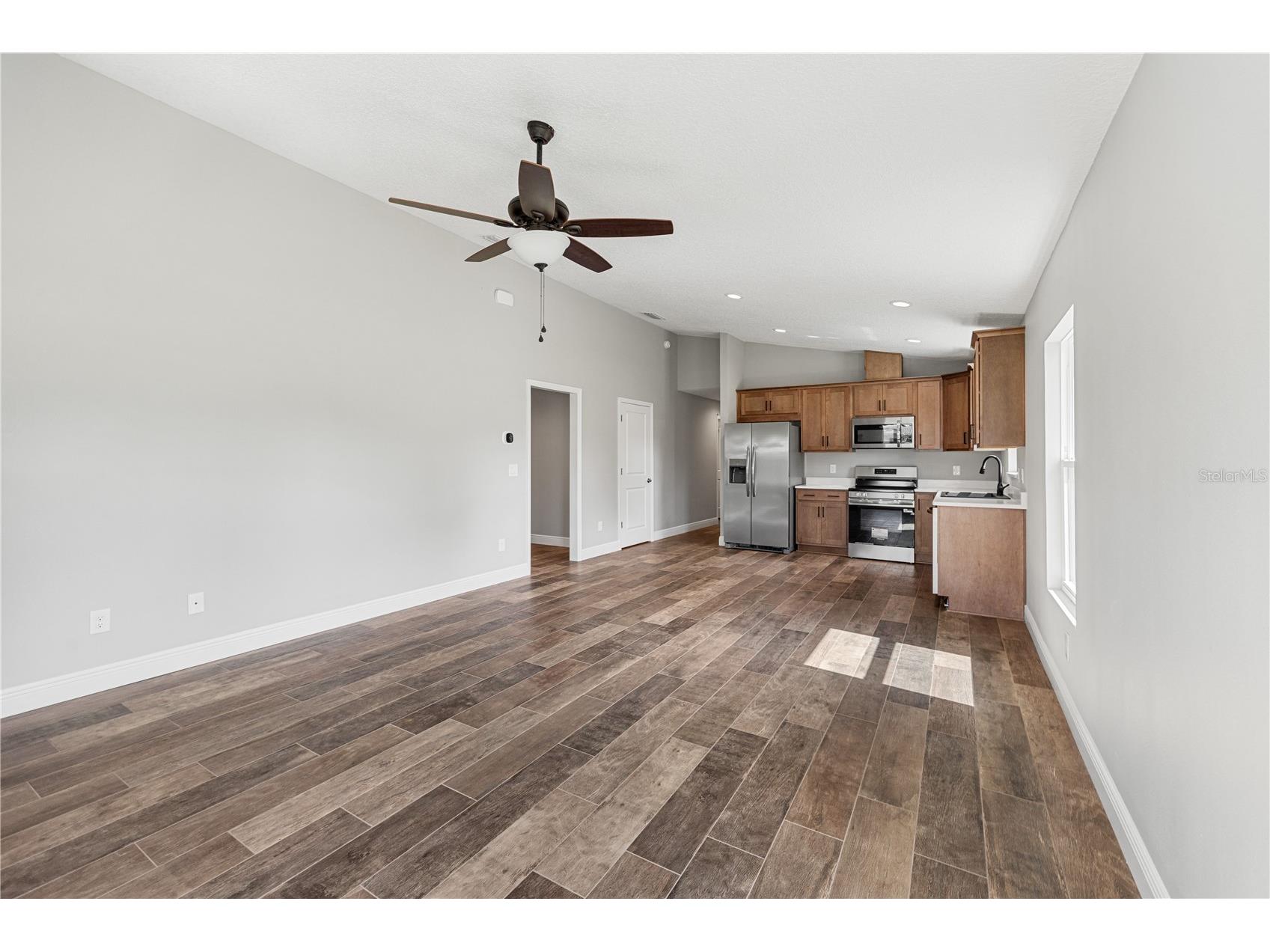 1025 Cr 452a Lake Panasoffkee FL 33538 G5110614 image11