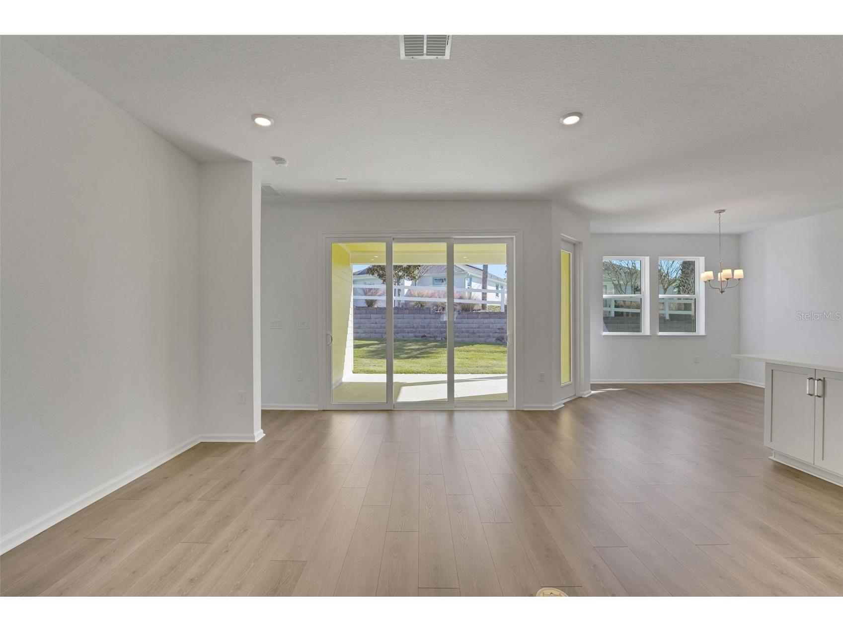 1025 Fiesta Key Circle Lady Lake FL 32159 G5113061 image32