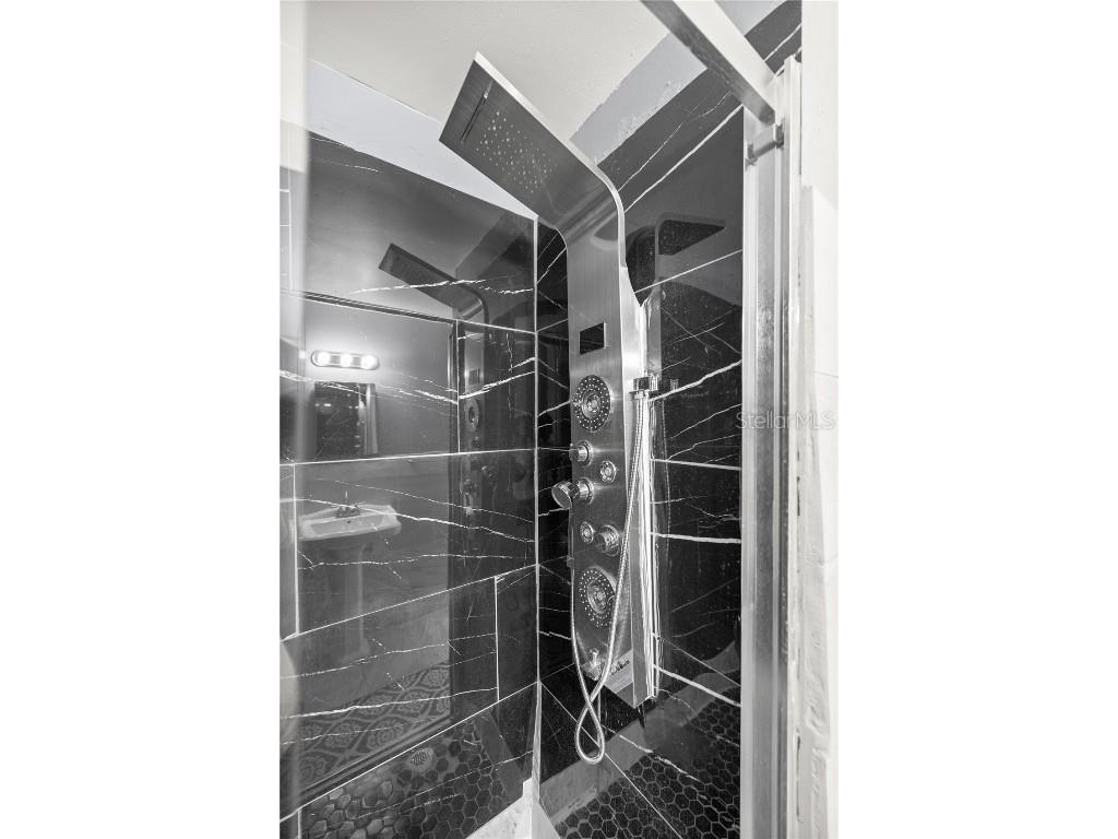 1025 NE 4th Street Chiefland FL 32626 OM699579 image13