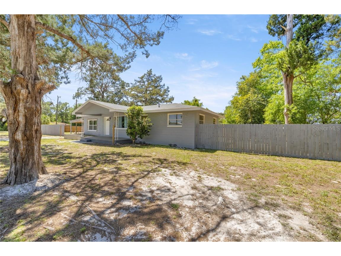 1025 NE 4th Street Chiefland FL 32626 OM699579 image2