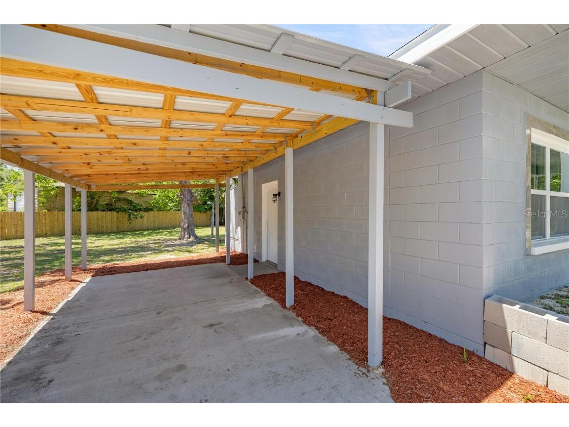 1025 NE 4th Street Chiefland FL 32626 OM699579 image3